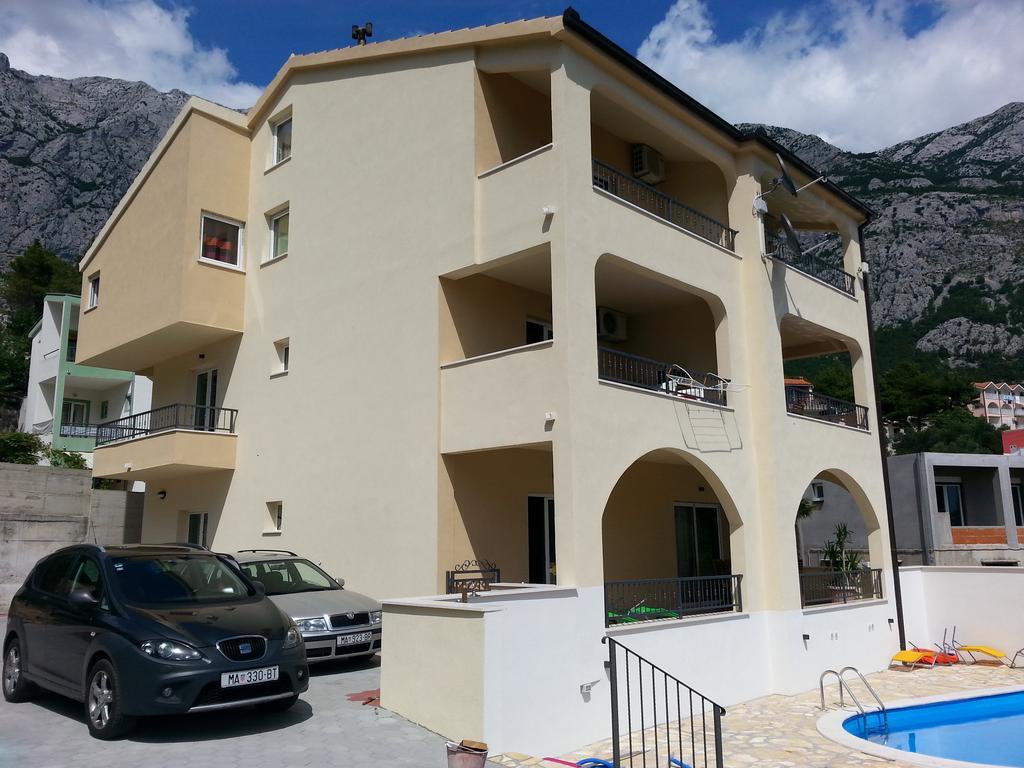 Apartments Fiona - Away From City Crowds Makarska Zimmer foto